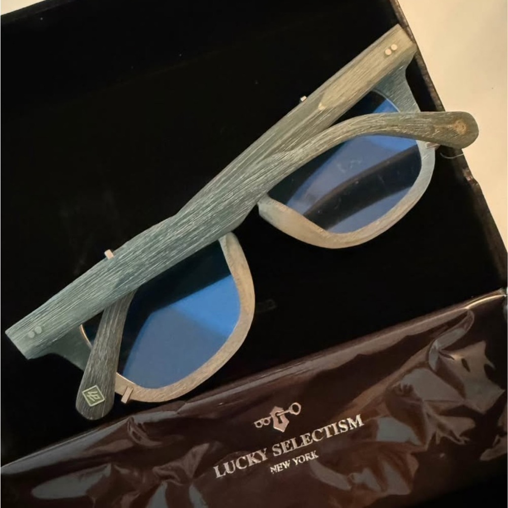 Lucky Selectism Blue Mirror Sunglasses Shades perfect condition
